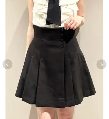 snidel 사이드 플리츠 숏 팬츠 블랙 0 사이즈