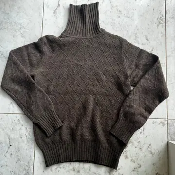 새상품급 매킨토시 런던 캐시미어 100% 니트 M 사이즈 브라운