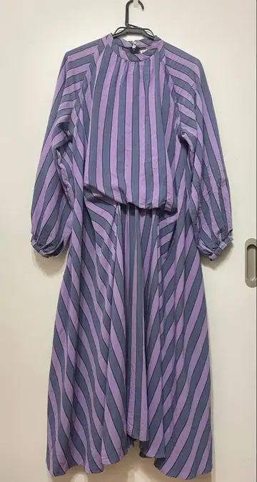 아카네 우츠노미야 원피스 스트라이프