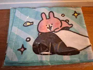 카나헤이 토끼와 펭귄 카나헤이의 작은 동물 수족관 콜라보 스포츠 타월
