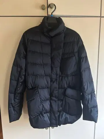 +J 블랙 다운 자켓 M 유니클로