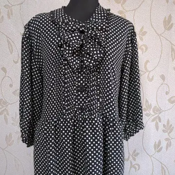 핑크하우스, 원피스