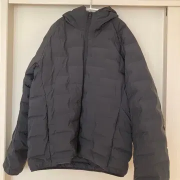 유니클로 퍼프테크 후드티 XL