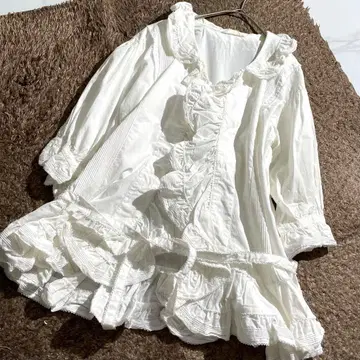 컨디션 최상 핑크하우스 프릴 7부 소매