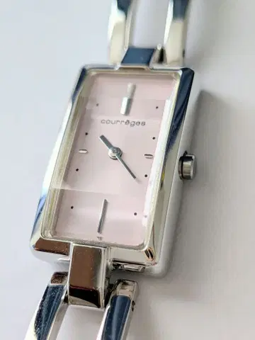 쿠레쥬 핑크 직사각형 시계 [ 배터리 방전 정크제품 ]