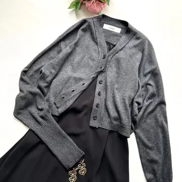 미착용 새상품급 24/AW 인기 완판템 앤뉴크 숏 기장 니트 가디건