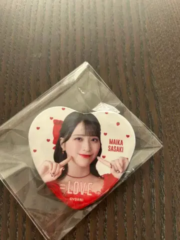 사사키 마이카 =LOVE 캔 배지