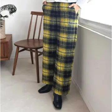 로리즈팜 LOWRYSFARM 샤기 체크 팬츠 하의