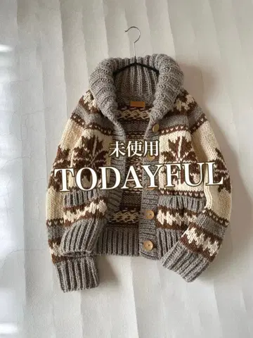 미사용 투데이풀 TODAYFUL 울 100% 숏 기장 코위찬 니트