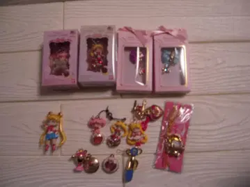 세일러문 굿즈 모음