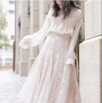 BRILLER La DOUCE 베이지 플레어 스커트 F