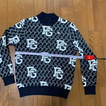 파리게이츠 여성용 스웨터