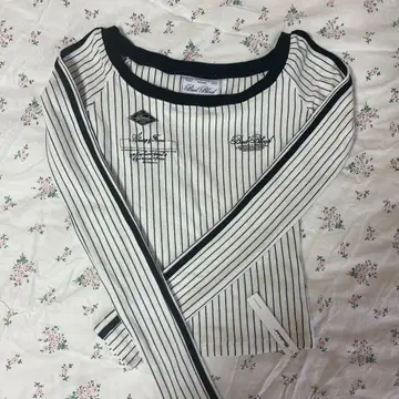 BADBLOOD 오프숄더 상의 S