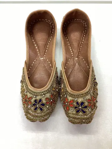 비즈 자수 플랫슈즈