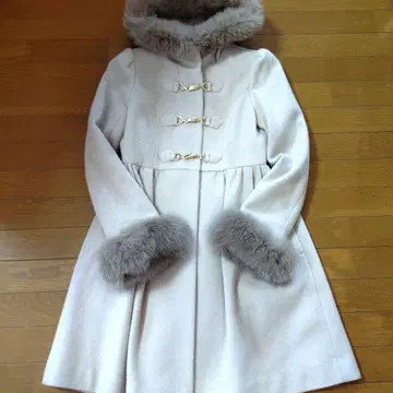 Swingle 후드 부착 퍼 A라인 롱 코트