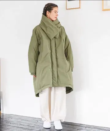 BAYFLOW 머플러 부착 몬스터 코트