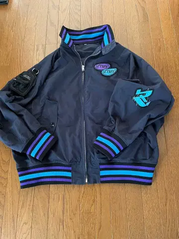 계속 한밤중이면 좋을 텐데 네이비 블루종