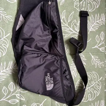 THE NORTH FACE 바디백 블랙