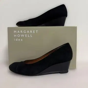 MARGARET HOWELL 블랙 웨지힐 펌프스