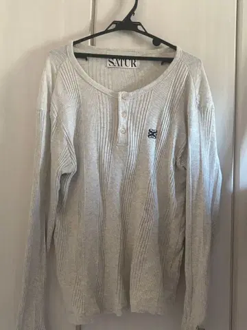 SATUR 그레이 리브 긴팔 니트