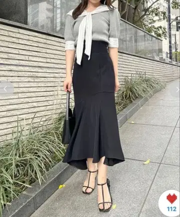 새상품급 SNIDEL 하이웨스트 머메이드 스커트 BLK 블랙