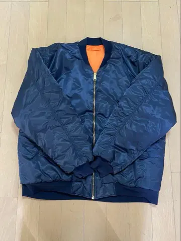 MA-1 플라이트 자켓 네이비