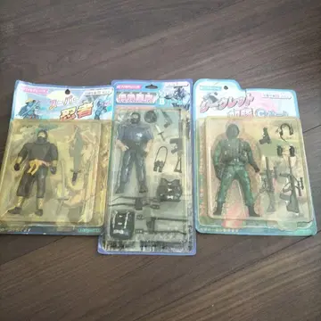 레어 피규어 3체 세트