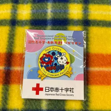 간사이 만박 미야쿠미야쿠 콜라보 핀 배지 핀즈 일본 적십자 하트라짱