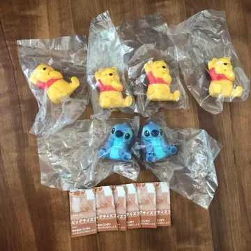 디즈니  피규어 가챠가챠 푸우 스티치