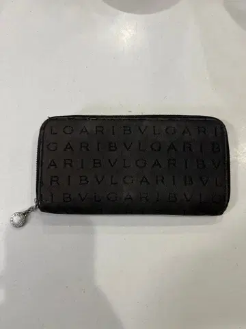 불가리 로고 매니아 장지갑 지퍼