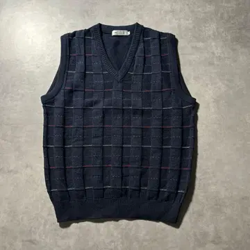 빈티지 네이비 3D 케이블 V넥 니트 베스트