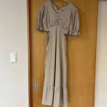 EATME 반팔 원피스