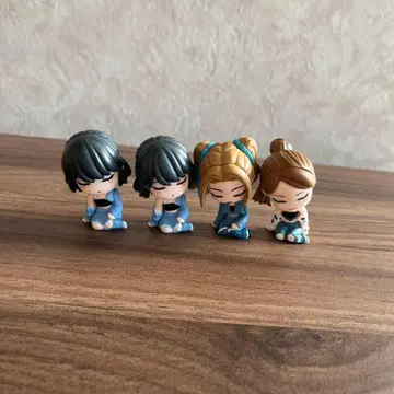 어깨 쿵 르세라핌 4개 묶음 판매