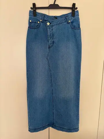 알아바일 데님 타이트 스커트 면 100% 미사용 새상품