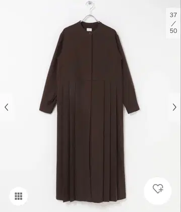 어반 리서치 사이드 플리츠 절개 원피스 브라운