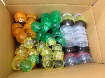 가챠가챠 빈 캡슐 145개