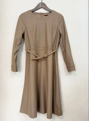 [아마카] 새상품급 카멜 긴팔 원피스 허리 벨트 포함 40