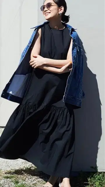 스픽 앤 스팬 블랙 슬리브리스 롱 원피스 38