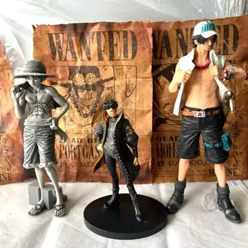 원피스 피규어 루피 해군 사카즈키 트라팔가 로 3체