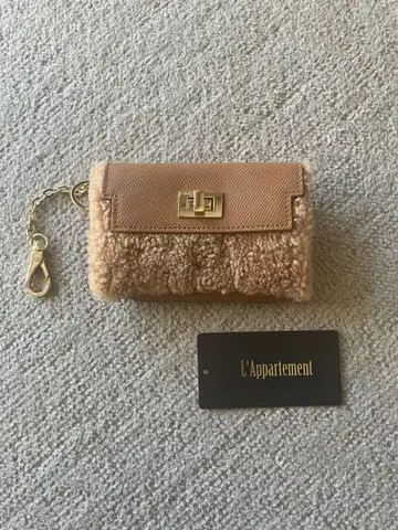 라빠르망 굿그리프 보아 케이스 카멜 두지엠 클라세