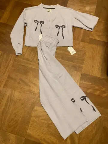 리본 무늬 블루 룸웨어 세트