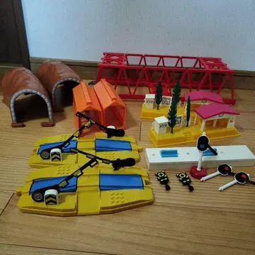 프라레일 부품 터널