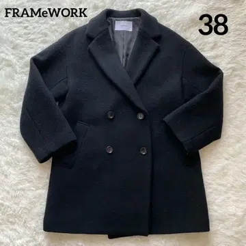 프레임워크 통통한 두께의 이중직 울 소재 더블 브레스트 코트 숏 기장