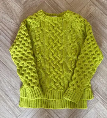 라임 그린 니트