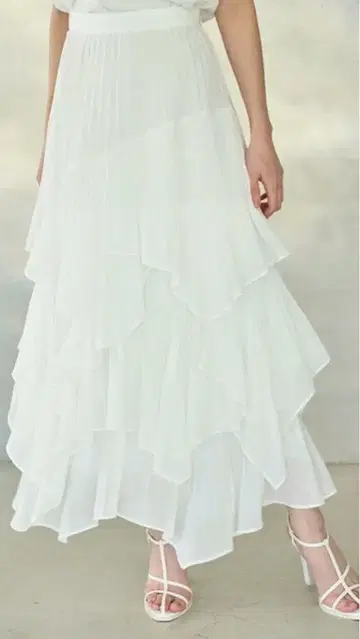 SNIDEL 스퀘어 헴 캉캉 스커트