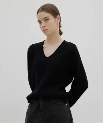 Na.e [ EVER SERIES ] V넥 립 니트 블랙