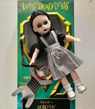 리빙 데드돌즈 도로시