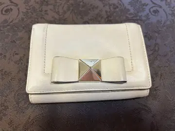 Kate Spade 리본 포함 이단 접이식 지갑