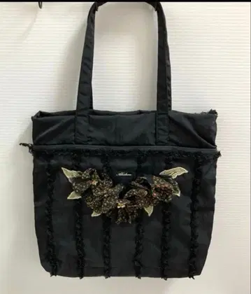 아키아카네 꽃 장식 블랙 토트백