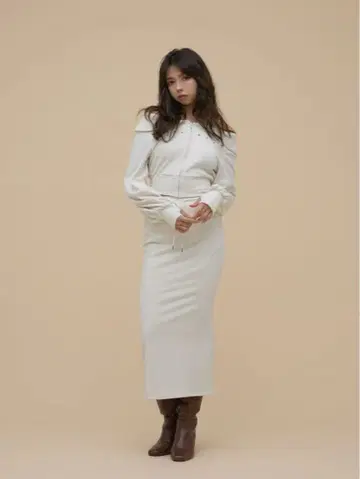 Aletta offshoulder set up AM1574